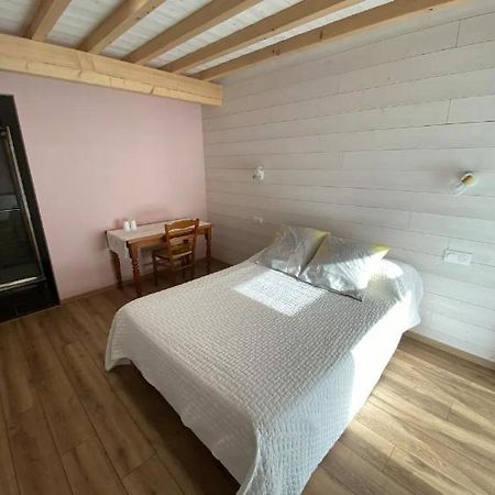 Maison Neuve Tout Confort, Deux Chambres Saint-Martin-du-Mont Экстерьер фото